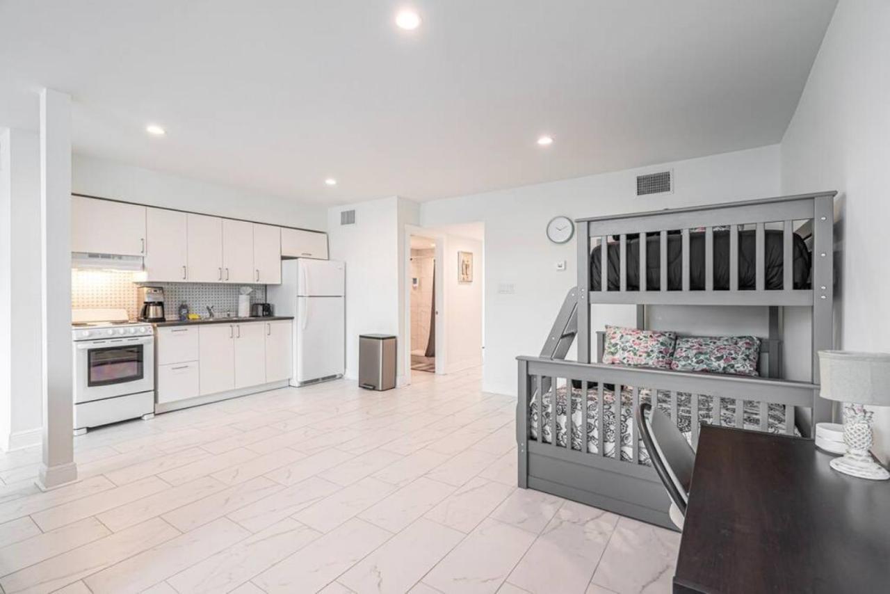 Beachfront Bloos 2 Units Ocean View Balcony Units 4 And 5 Holiday home Fort Lauderdale