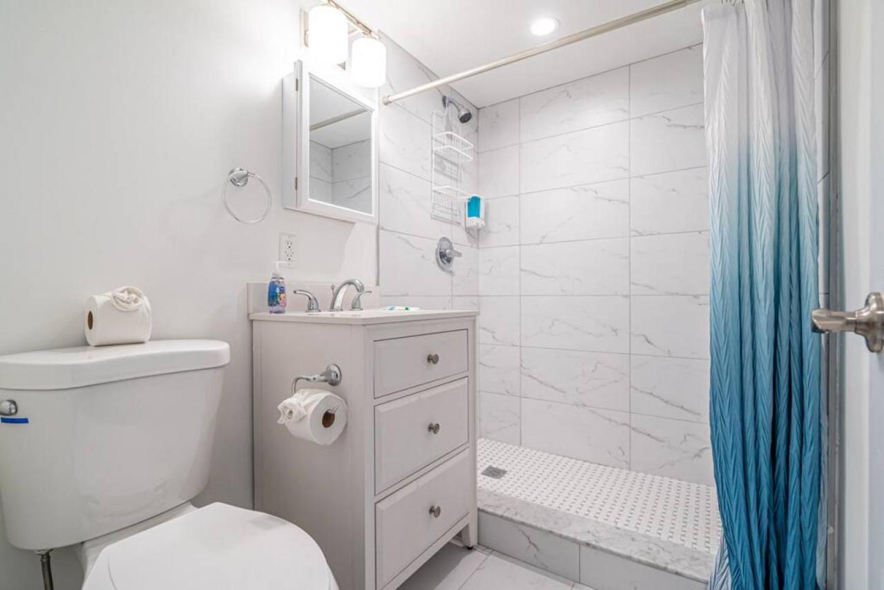 Holiday home Beachfront Bloos 2 Units Ocean View Balcony Units 4 And 5 *