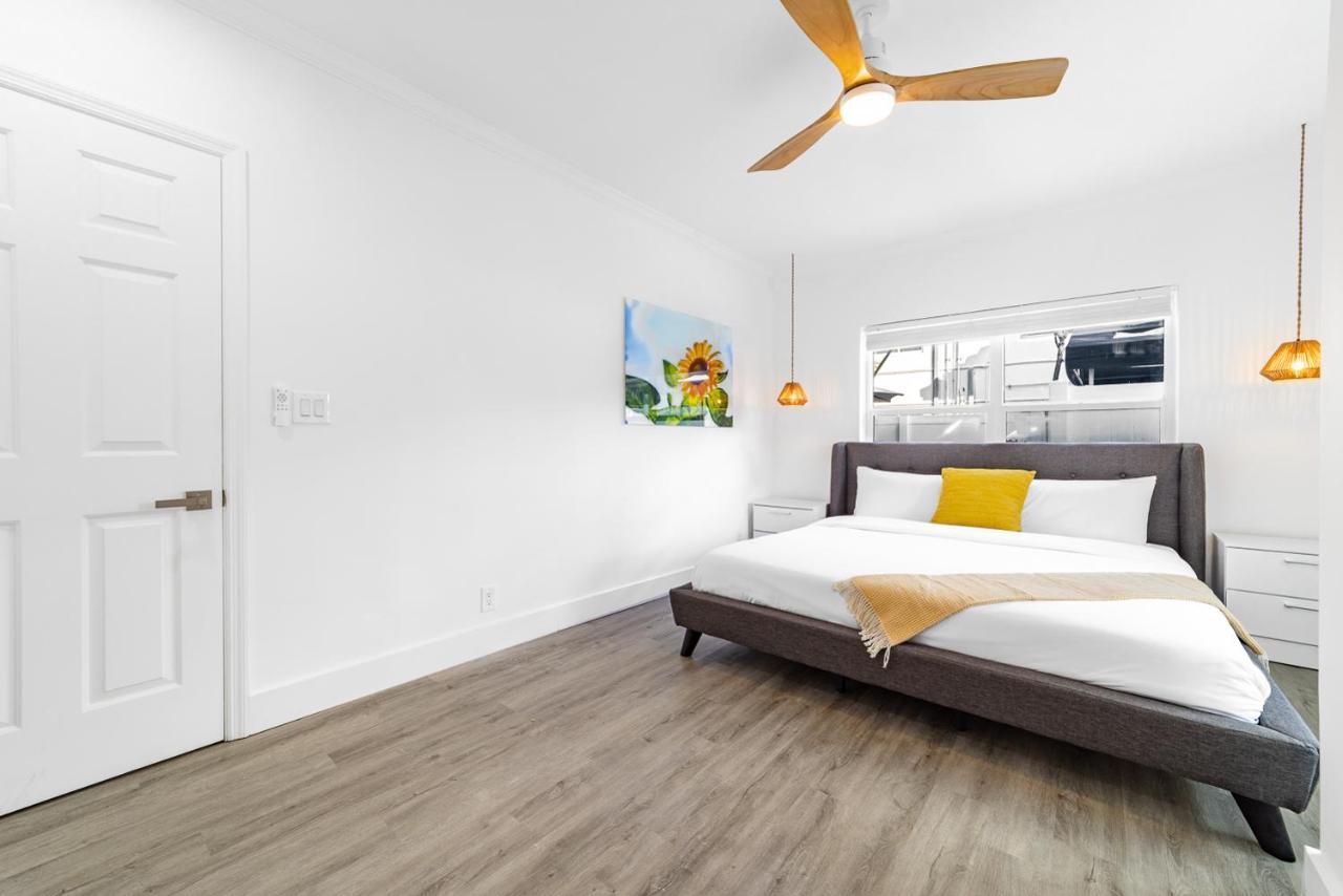The Blue Parrot Apartment