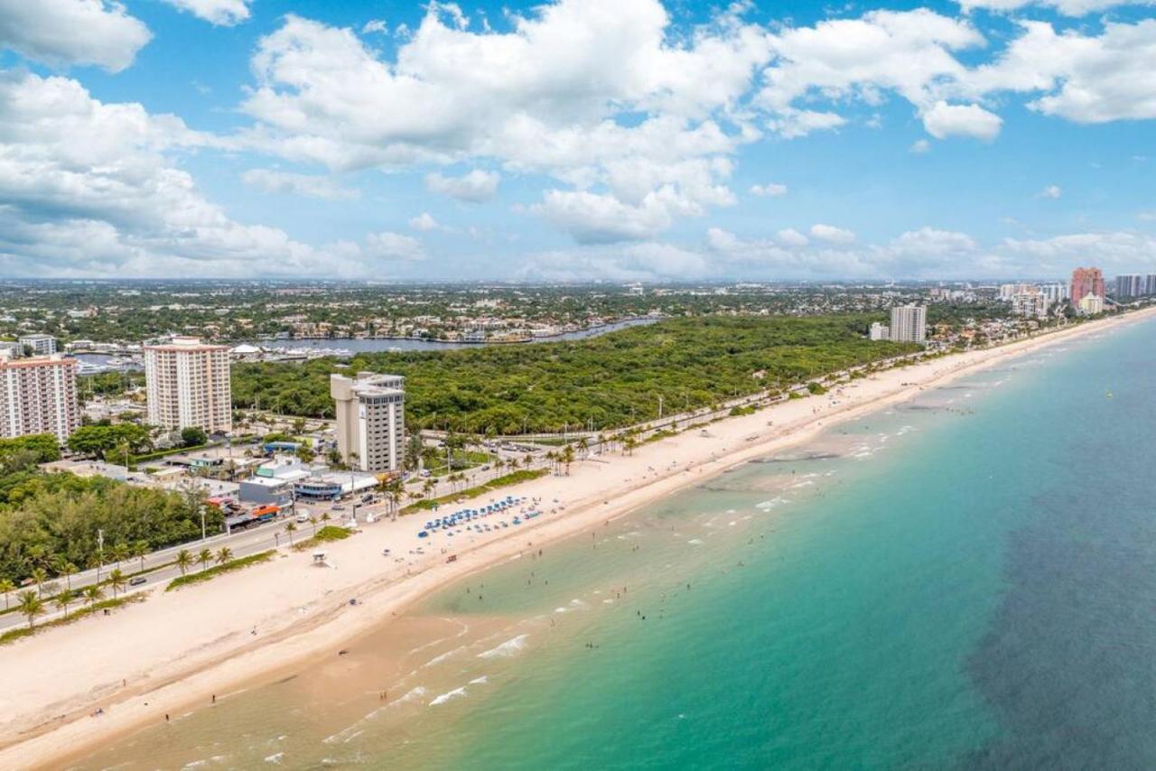 Holiday home The Purple Pelican Beachfront With Ocean Balcony Unit 1 *