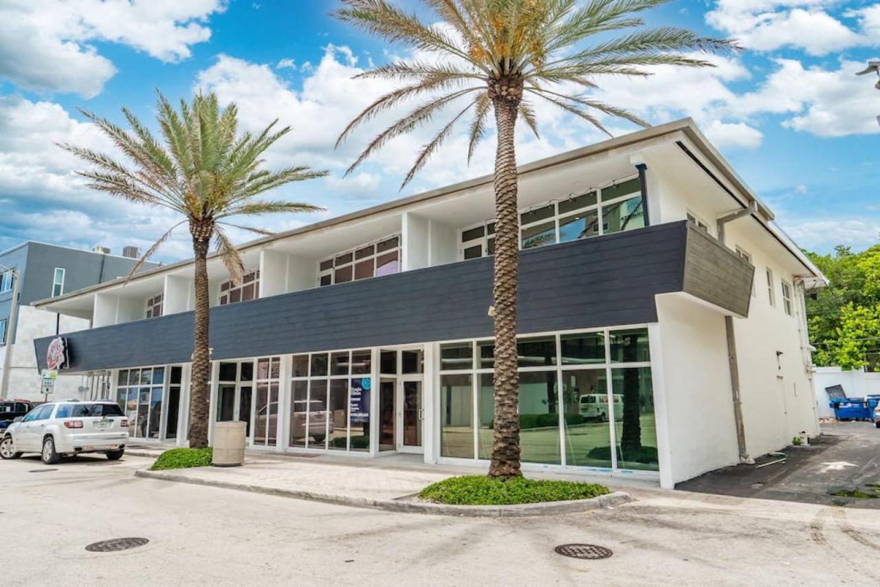 The Purple Pelican Beachfront With Ocean Balcony Unit 5 * Fort Lauderdale