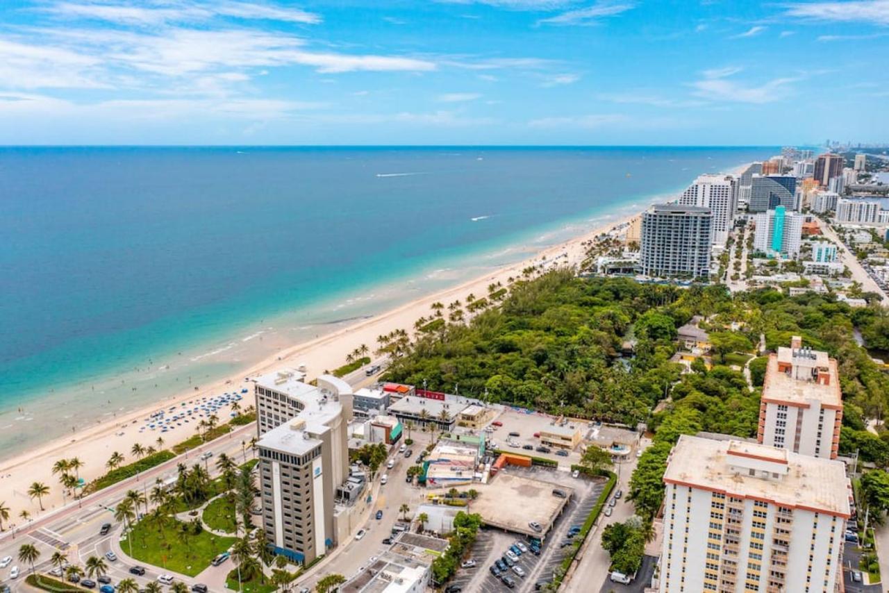 The Purple Pelican Beachfront With Ocean Balcony Unit 5