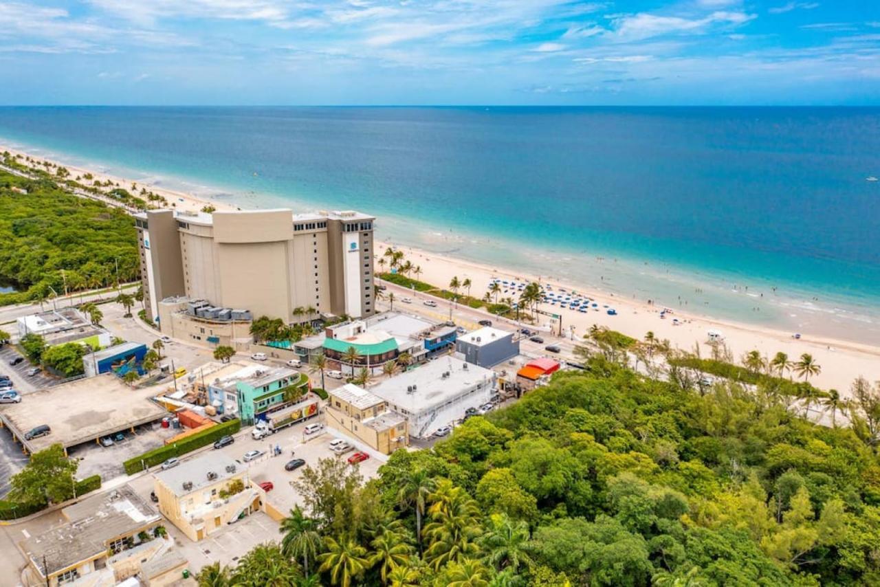 The Purple Pelican Beachfront With Ocean Balcony Unit 5