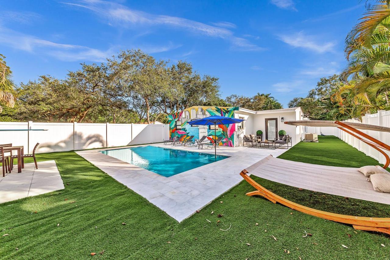 Fun Adventure Luxy Retreat Home! Heated Pool! *