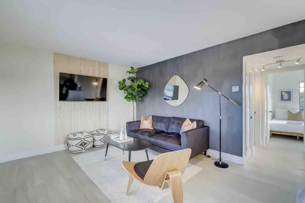 Modern & Beachy-rlx Space For 6ppl Apartment