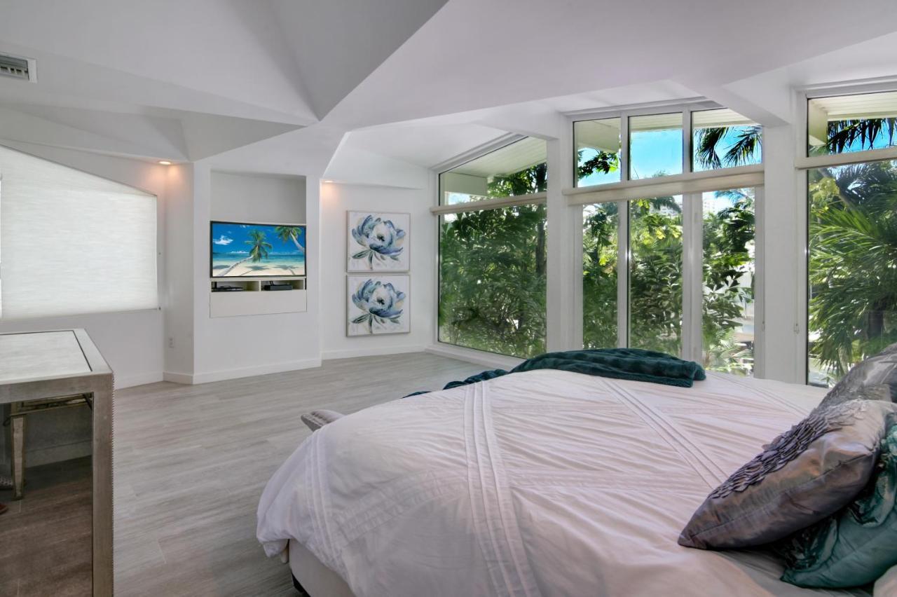 Breathtaking Tropical Featured In Movies Holiday home *
