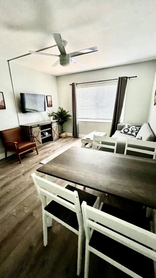 Apartment The Leeward By Lowkl