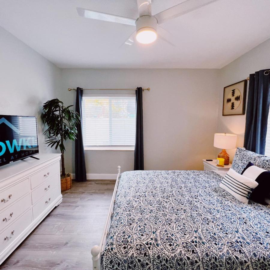 Apartment The Leeward By Lowkl