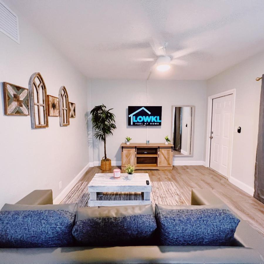 Apartment The Leeward By Lowkl