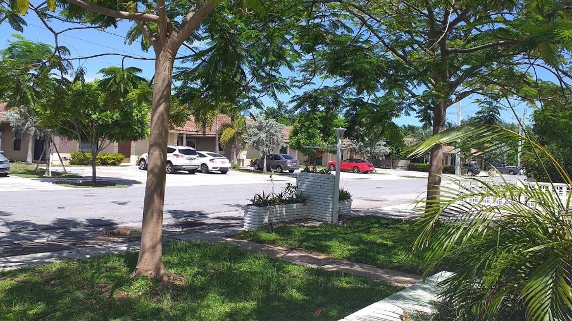 Apartment Apts With Backyard Near Lauderdale Beach, Nightlife, Cruise Port, Airport *