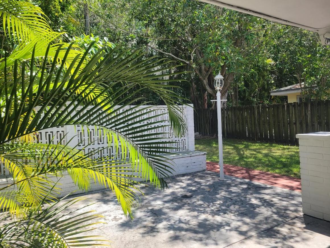 Apts With Backyard Near Lauderdale Beach, Nightlife, Cruise Port, Airport *