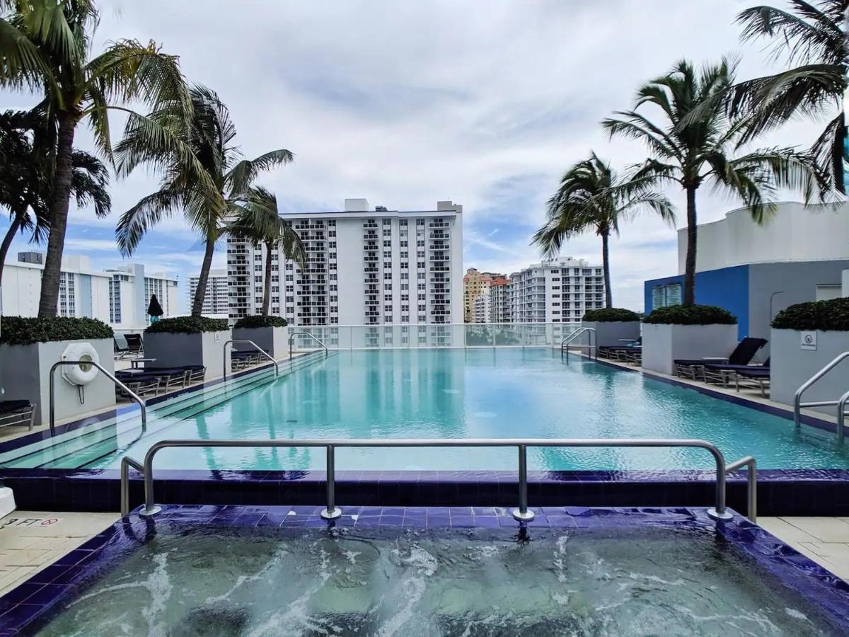 1201 W Residences
