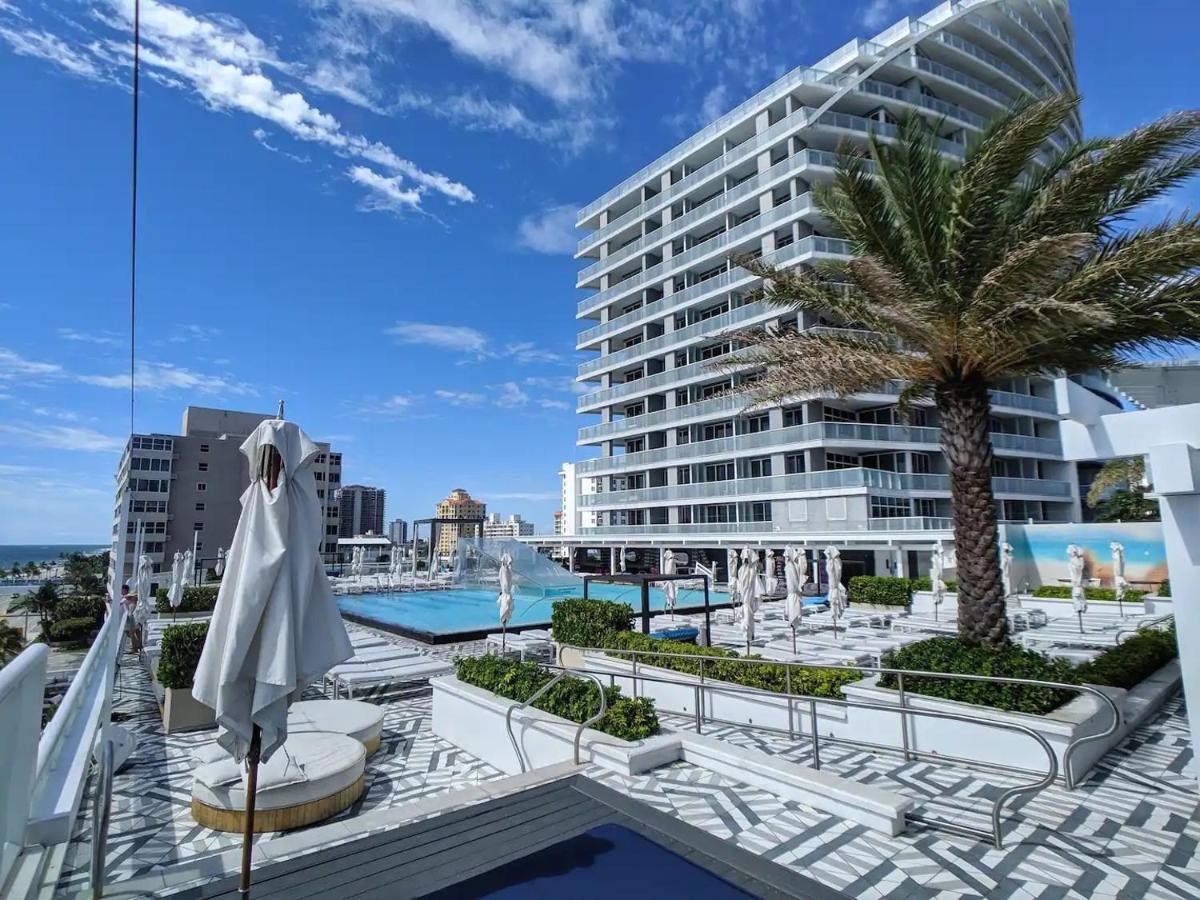 Apartment 1201 W Residences
