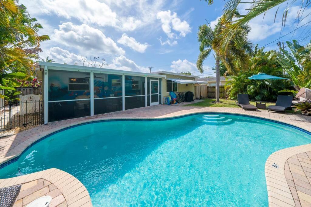 Palm Paradise-seaside W Heated Saltwater Pool Holiday home