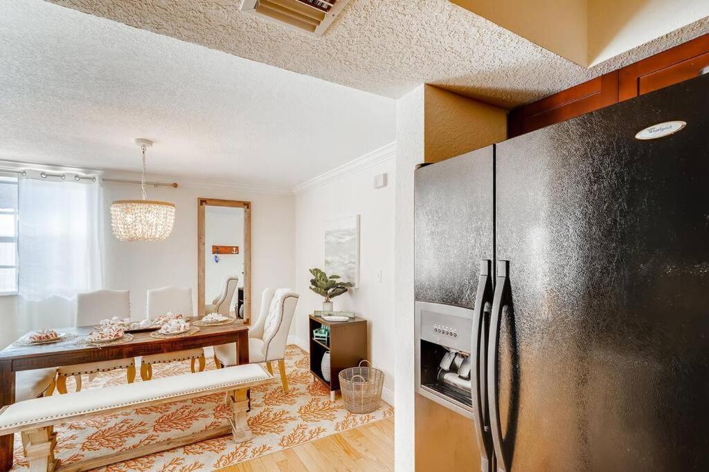 Apartment 2 Level Spacious