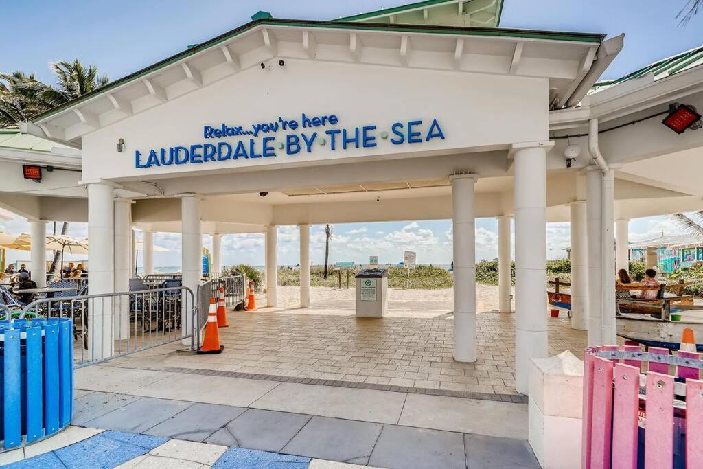 2 Level Spacious Apartment Fort Lauderdale
