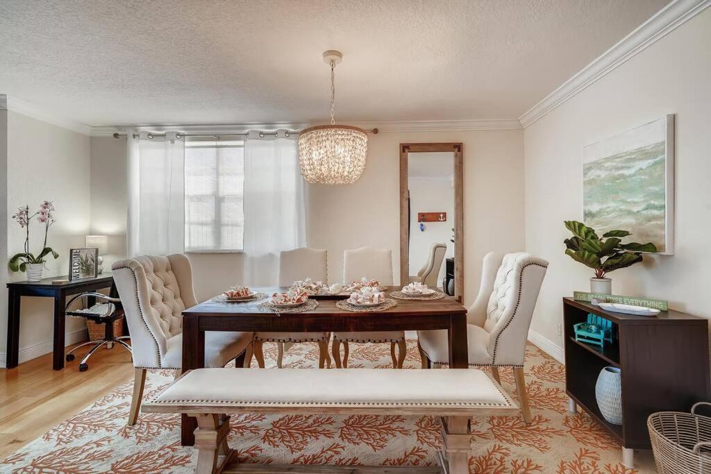 Apartment 2 Level Spacious Fort Lauderdale