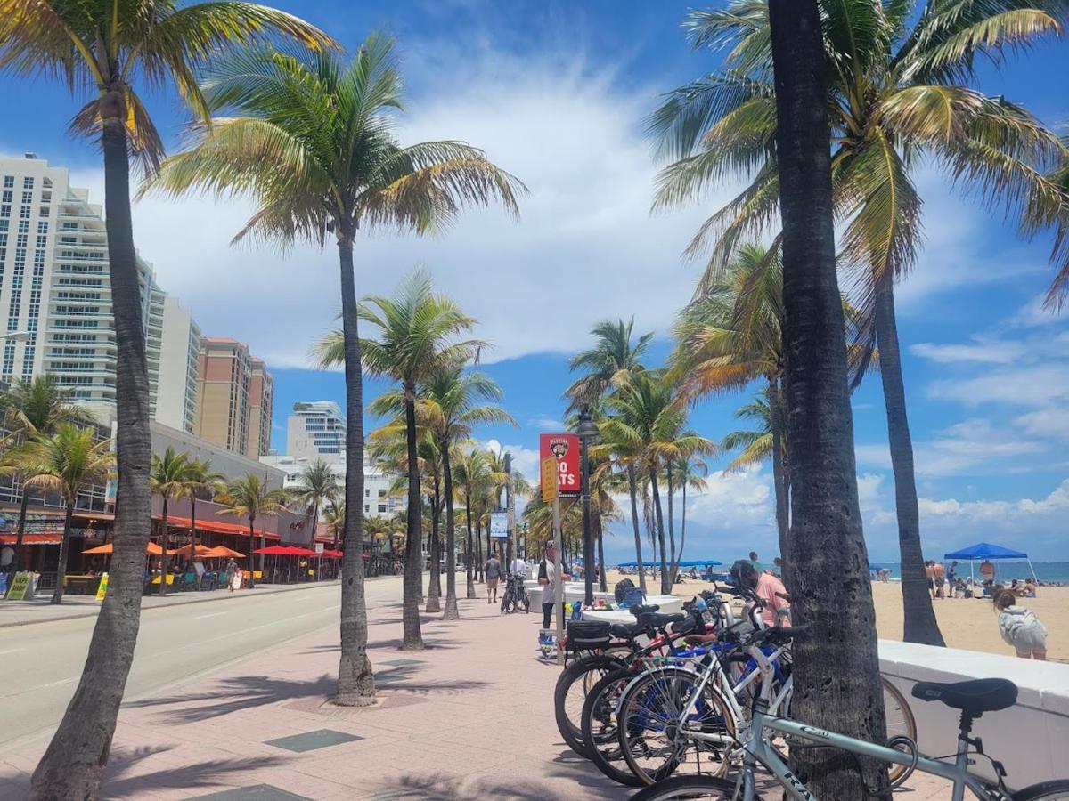 Apts With Backyard Near Lauderdale Beach, Nightlife, Cruise Port, Airport Apartment