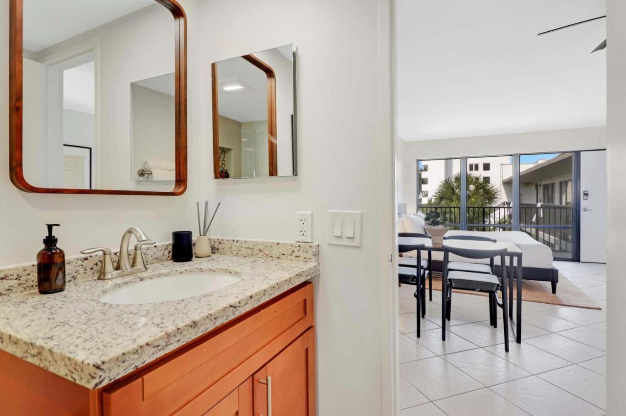 Apartment Roami At The Palm Fort Lauderdale