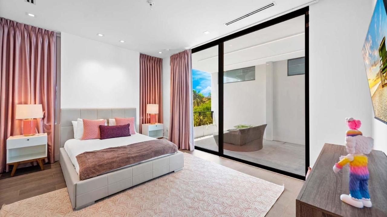 Boardwalk Mansion Fort Lauderdale