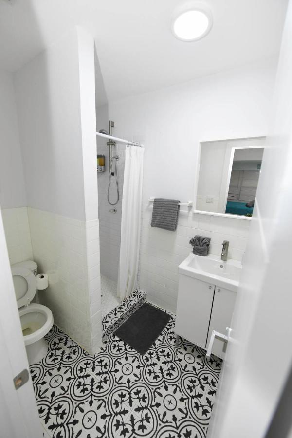 Apts With Backyard Near Lauderdale Beach, Nightlife, Cruise Port, Airport Apartment *
