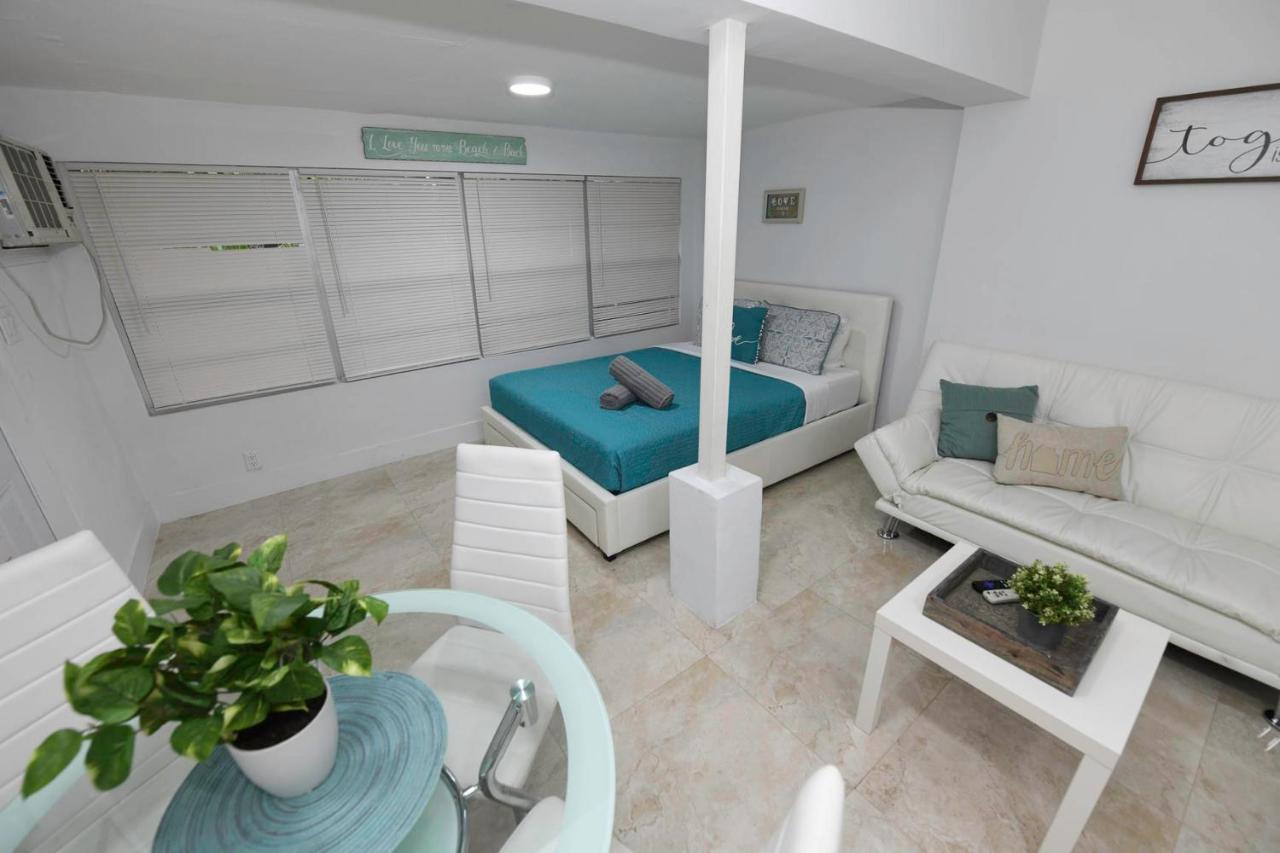 Apts With Backyard Near Lauderdale Beach, Nightlife, Cruise Port, Airport Apartment
