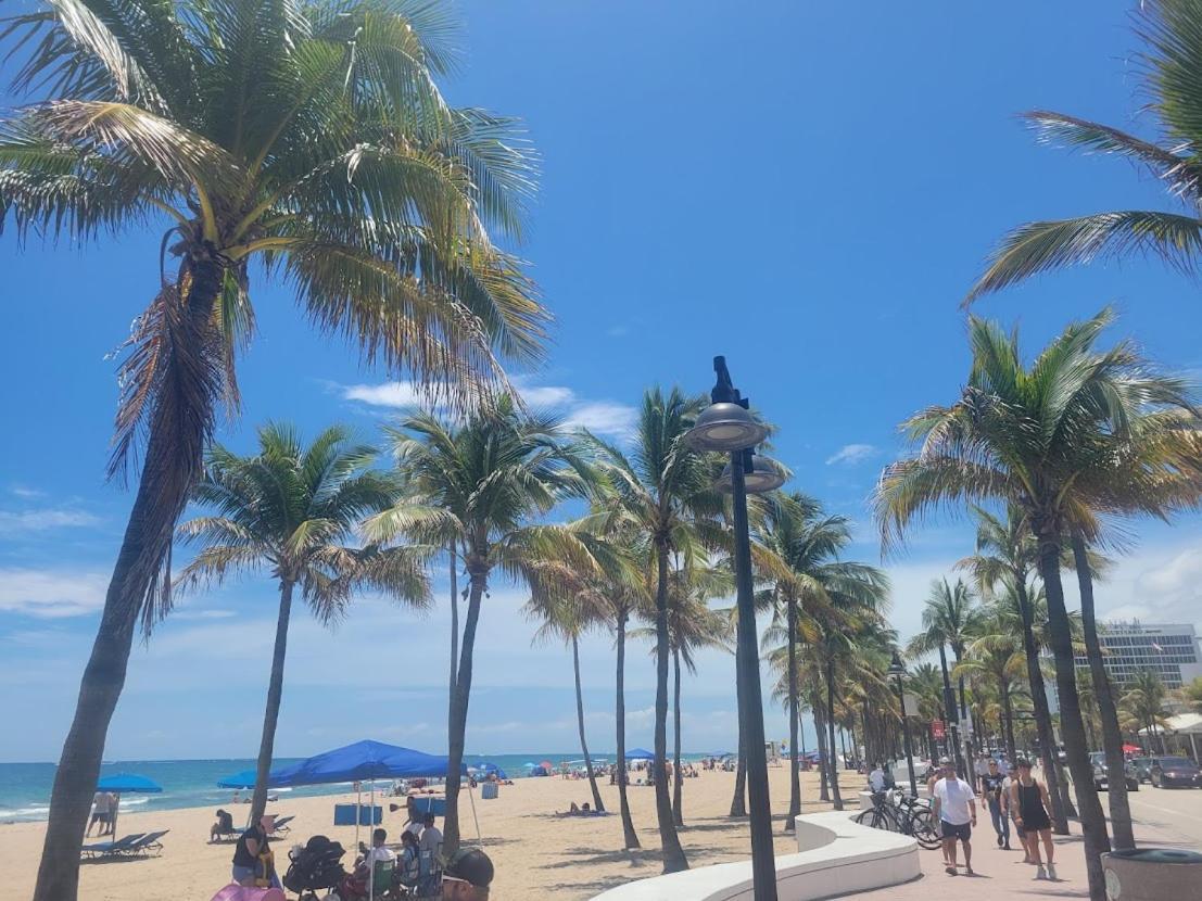 Apts With Backyard Near Lauderdale Beach, Nightlife, Cruise Port, Airport Fort Lauderdale