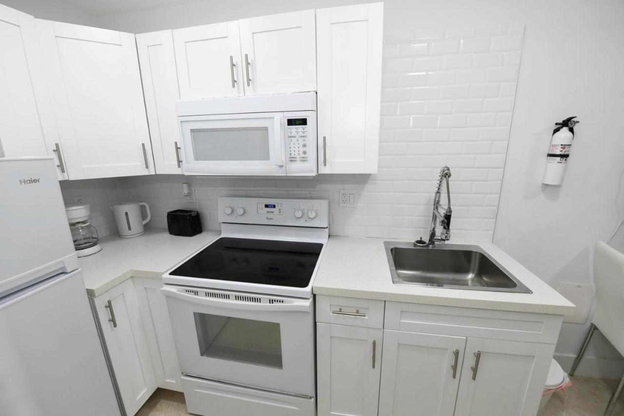 Apts With Backyard Near Lauderdale Beach, Nightlife, Cruise Port, Airport