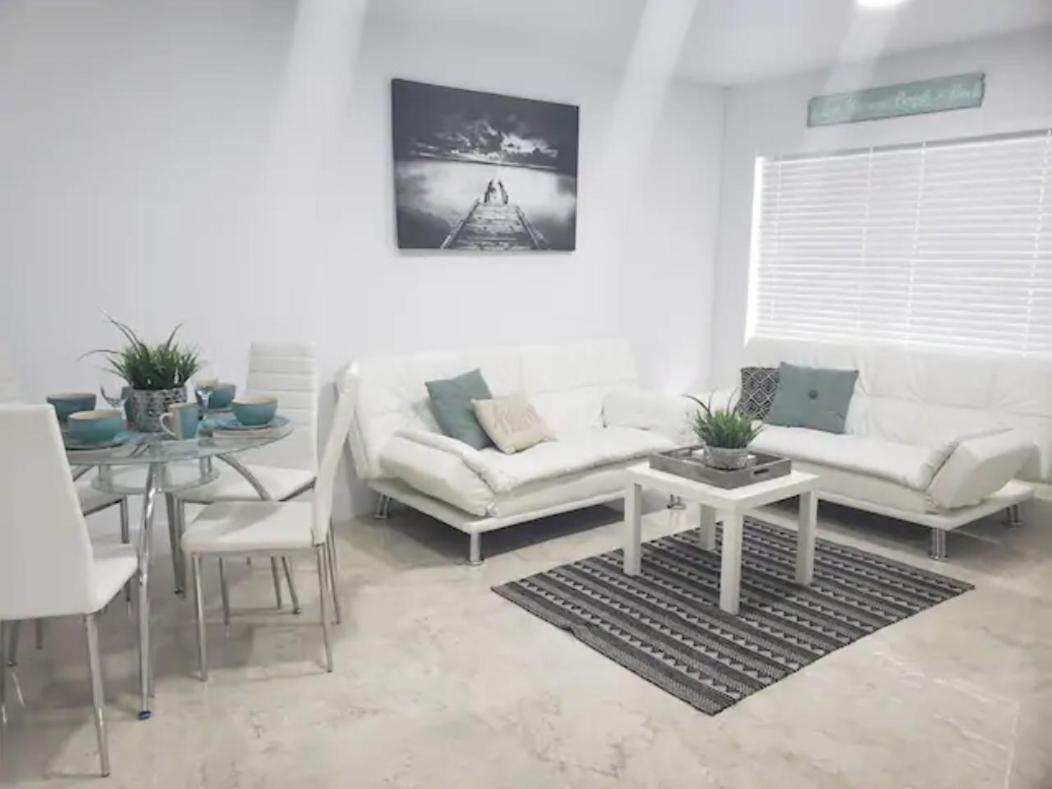 Apts With Backyard Near Lauderdale Beach, Nightlife, Cruise Port, Airport Apartment Fort Lauderdale