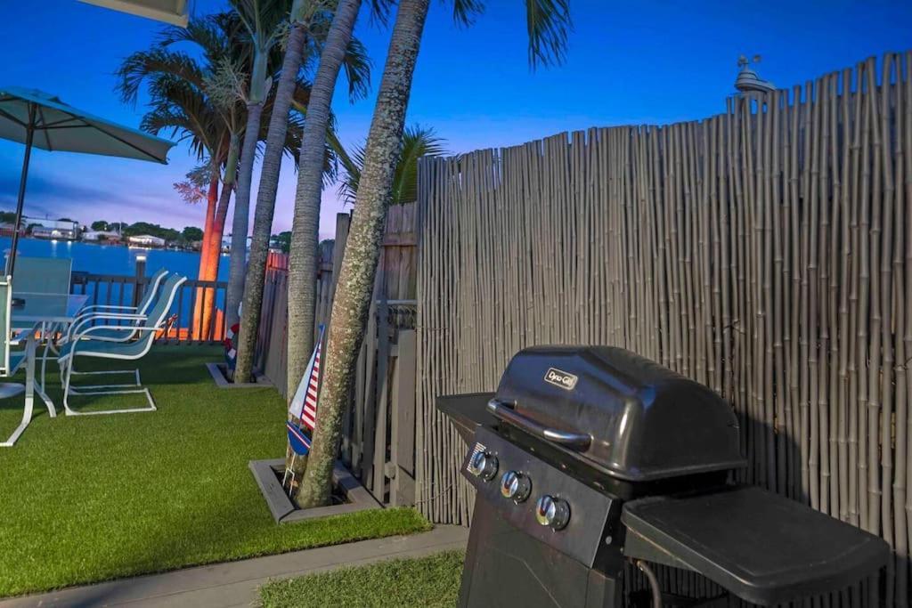 Holiday home Lakefront Retreat Water View Fishing Casino