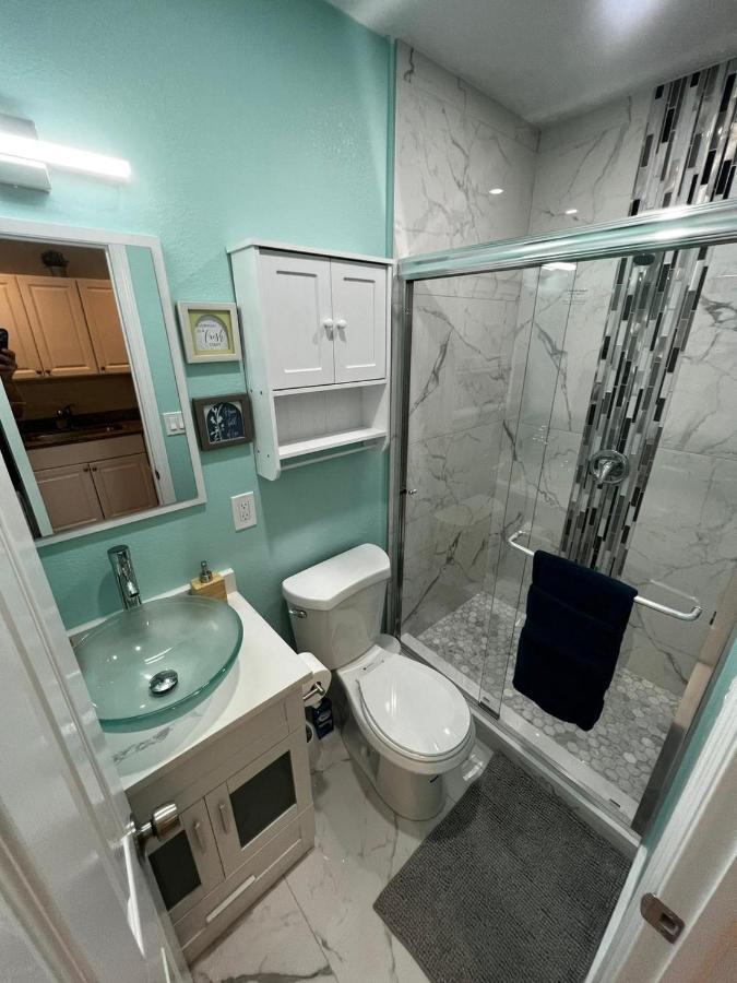 Sandy Shore *5 Min To Beach* Apartment