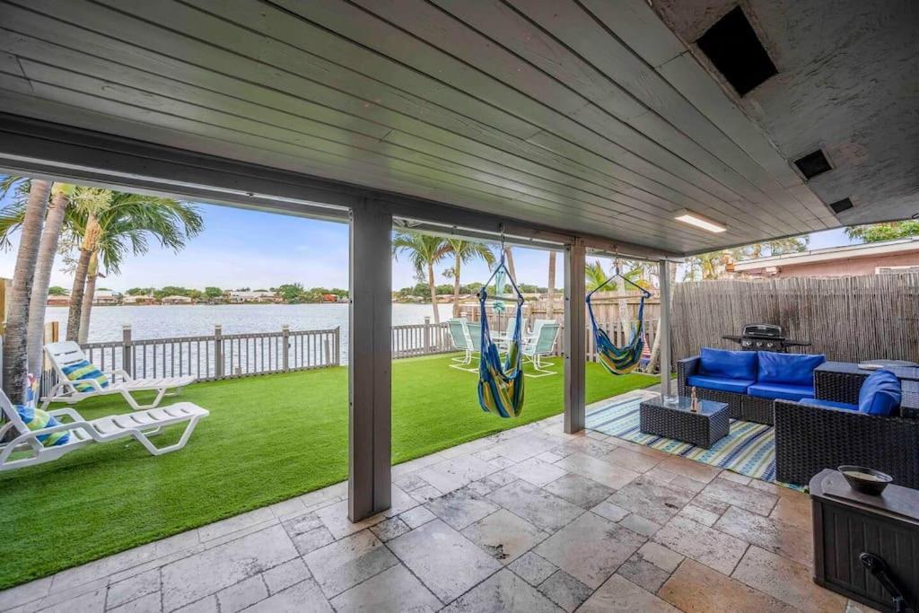 Lakefront Retreat Water View Fishing Casino * Fort Lauderdale