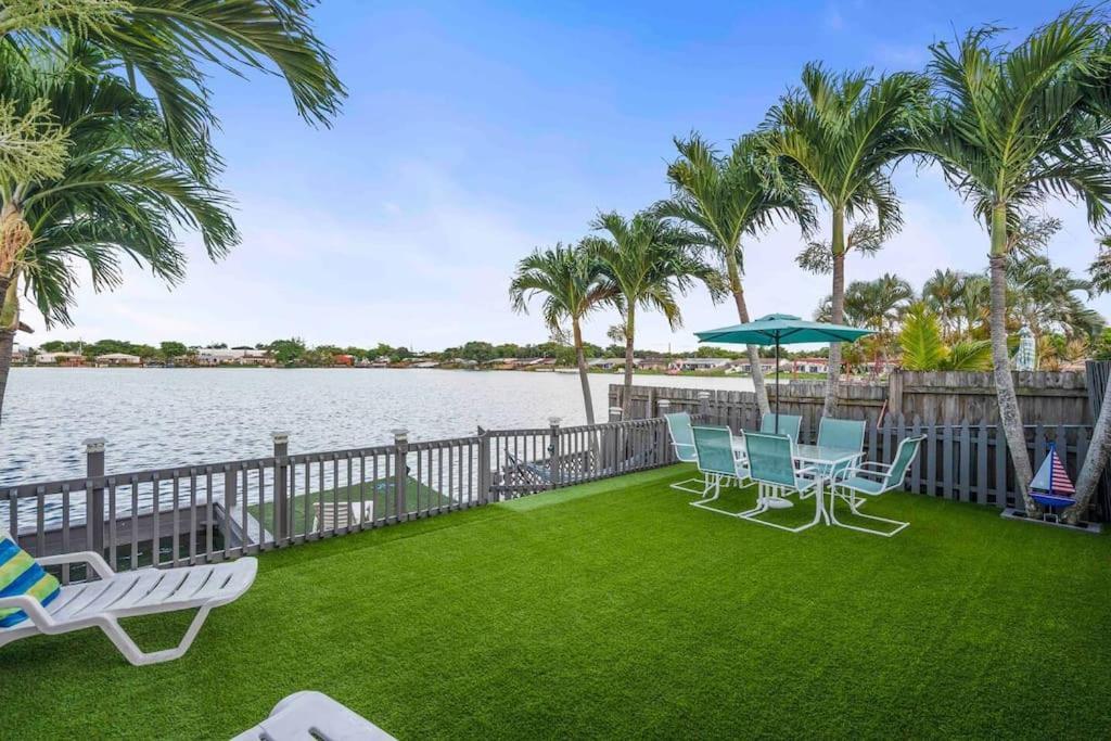 Lakefront Retreat Water View Fishing Casino