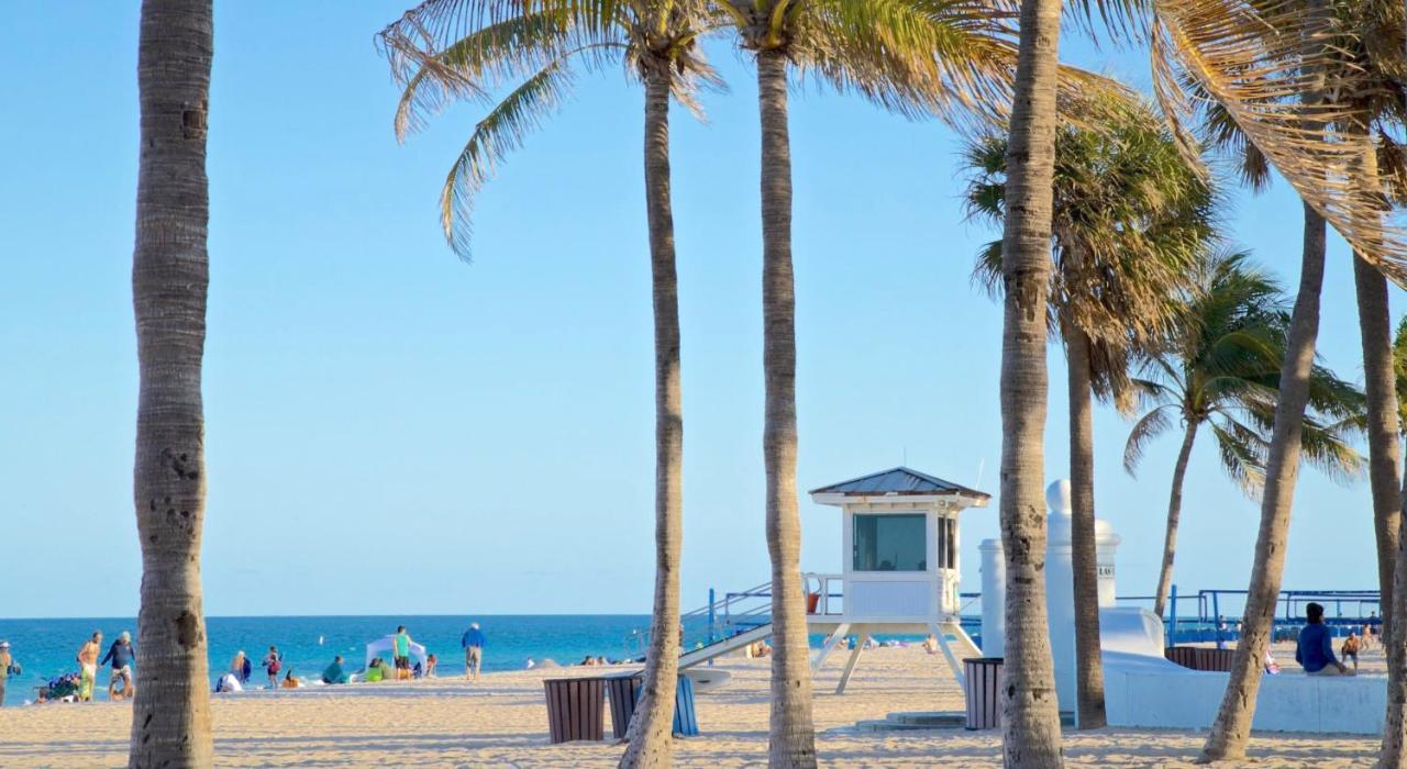 By Olas Bl, Pool, Parking, Remodeled & * Fort Lauderdale