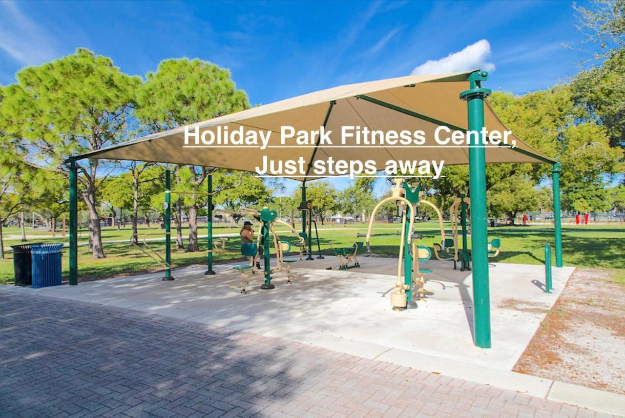 By Olas Bl, Pool, Parking, Remodeled &
