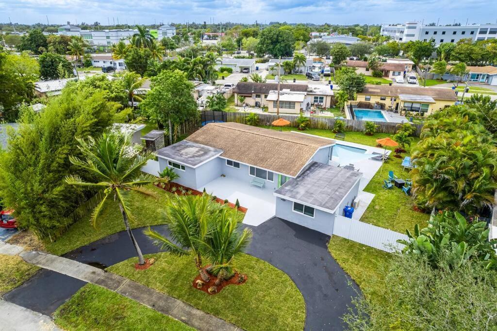 Holiday home Spacious 5 Bedrooms With Large Pool, 12 Minutes To The Ocean *