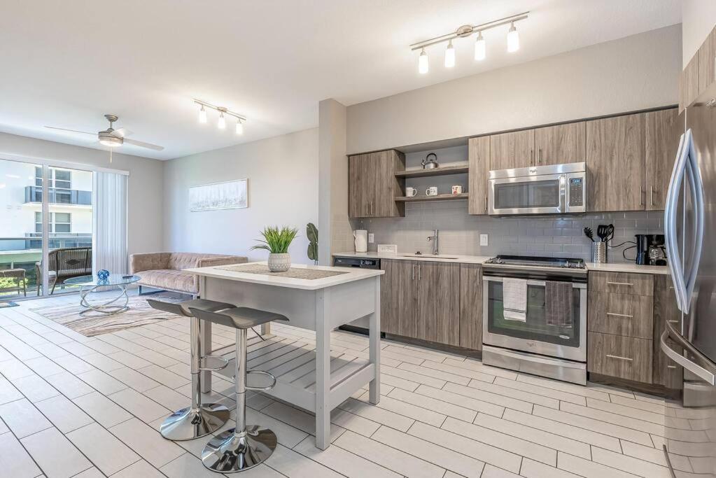 Luxury Intracoastal