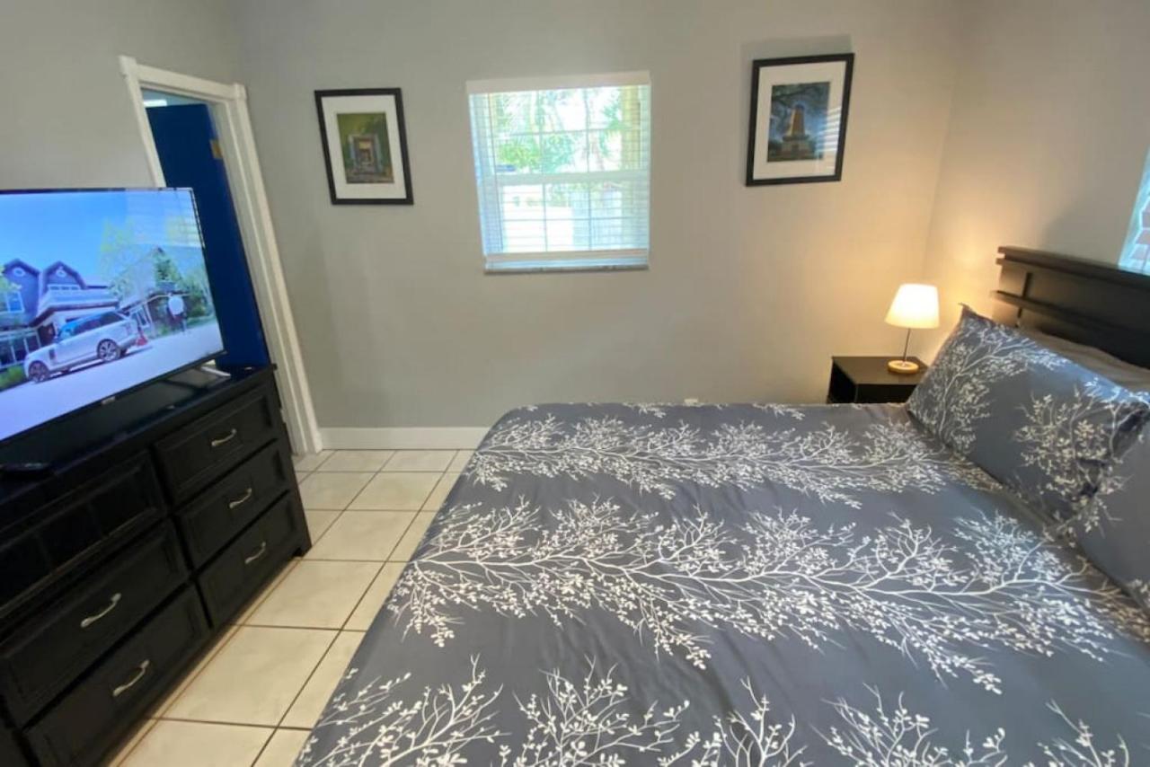 Great Location Pool W Pool Table 5br Holiday home