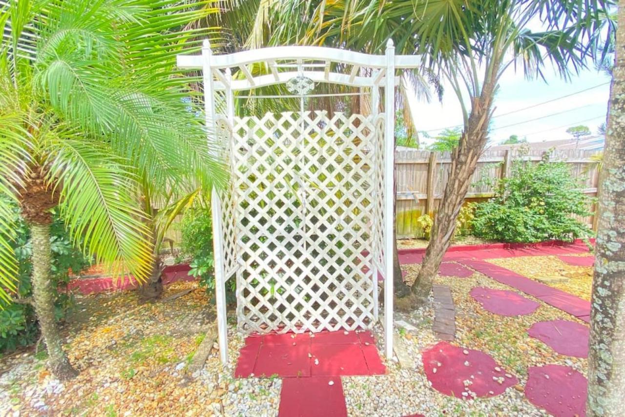 Great Location Pool W Pool Table 5br Holiday home *