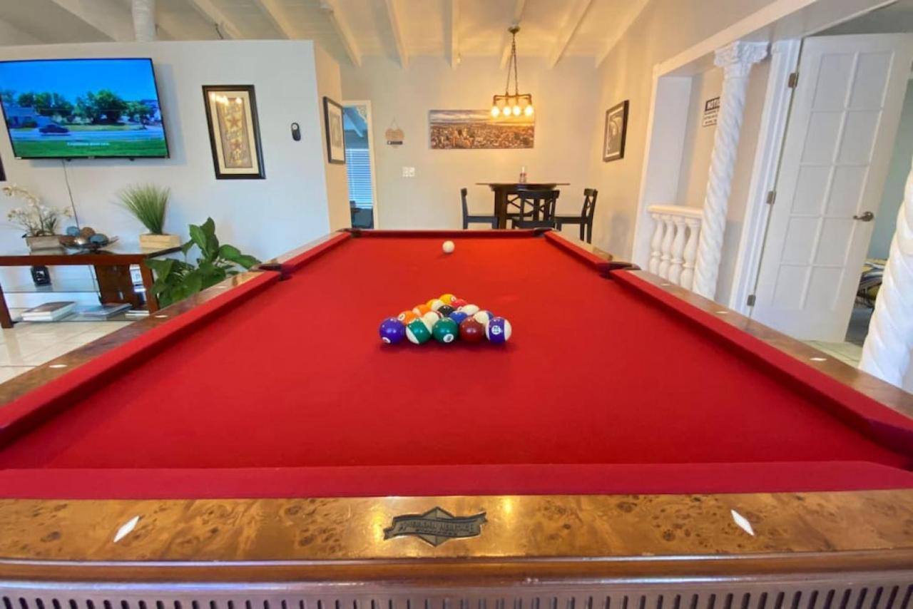 Holiday home Great Location Pool W Pool Table 5br *