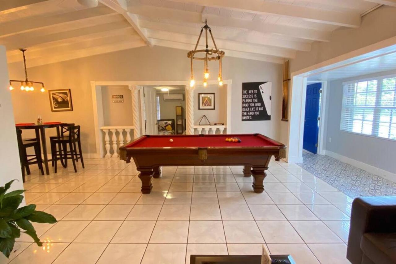 Great Location Pool W Pool Table 5br *