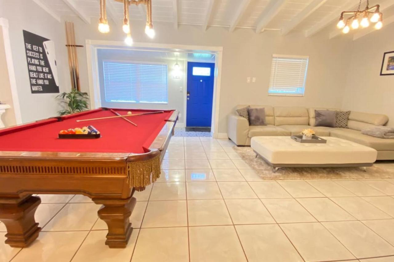 Holiday home Great Location Pool W Pool Table 5br *