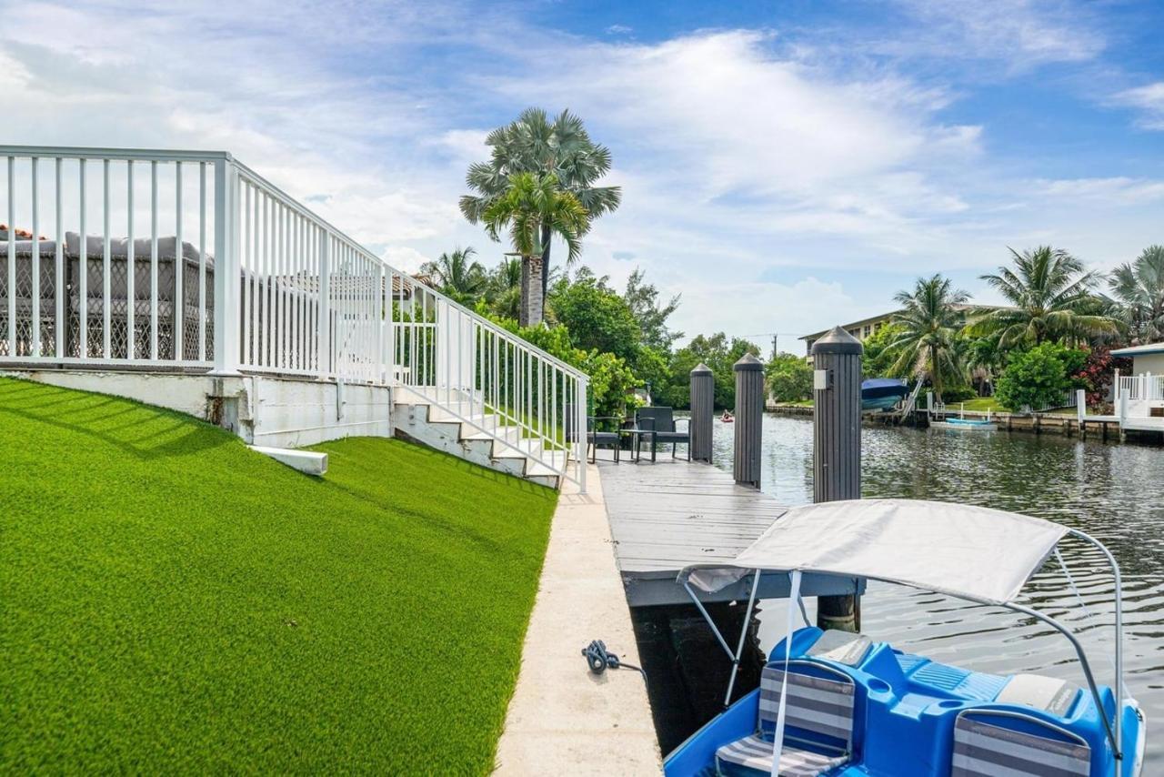 4bd Games Pool Dock Lauderdale Holiday home