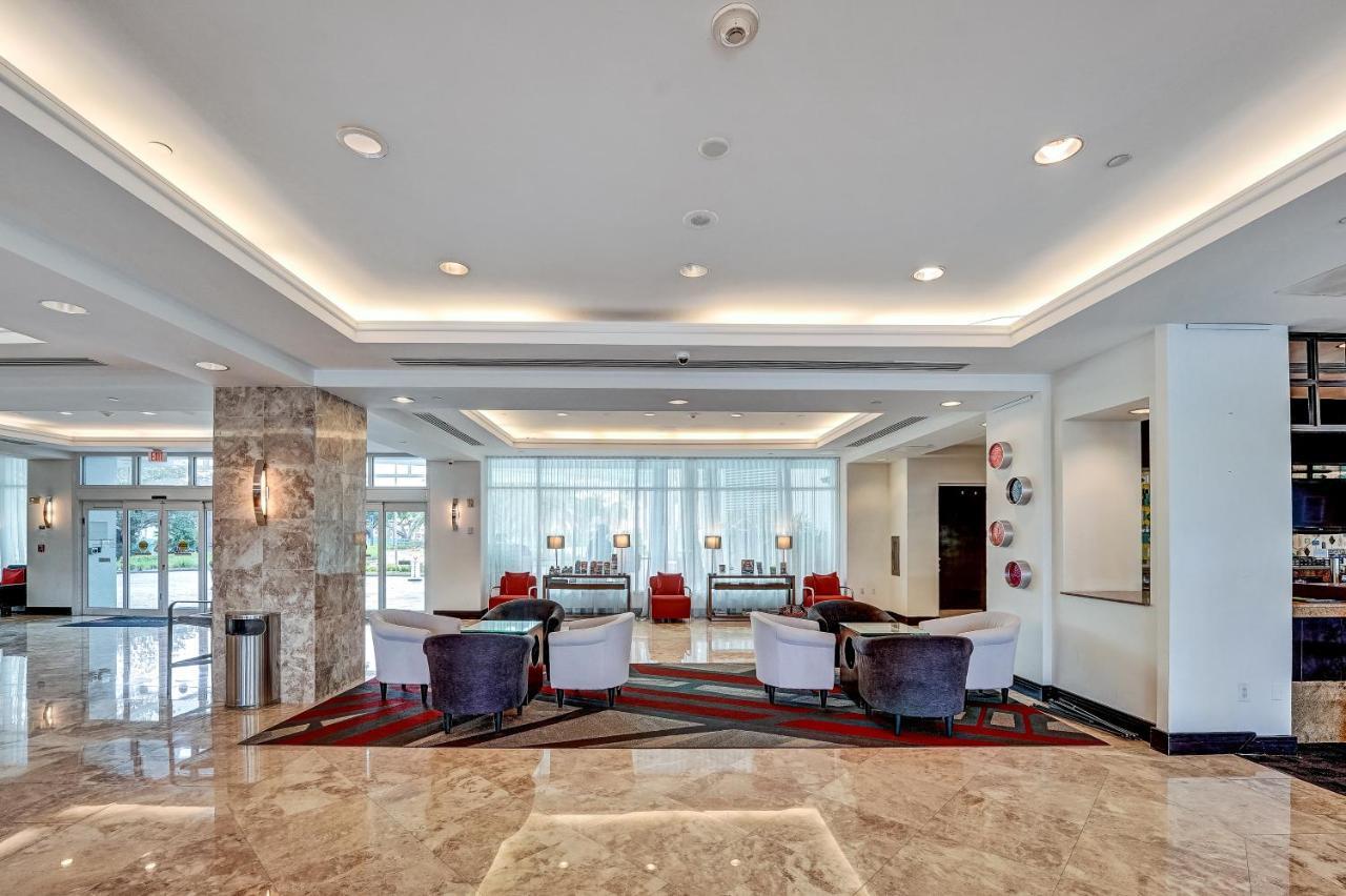 Waterview Condo- Spacious 2 Bedroom - - Steps To Fort Lauderdale