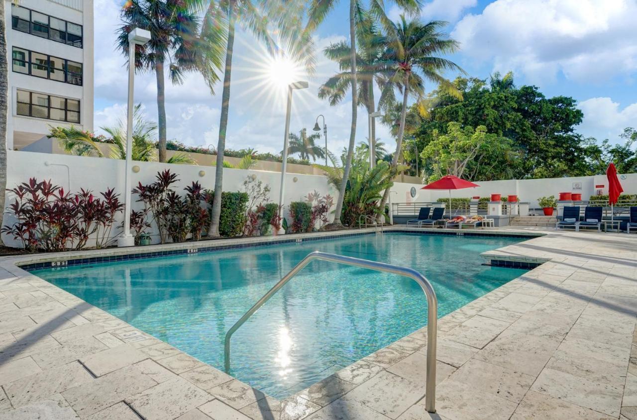 Waterview Condo- Spacious 2 Bedroom - - Steps To * Fort Lauderdale