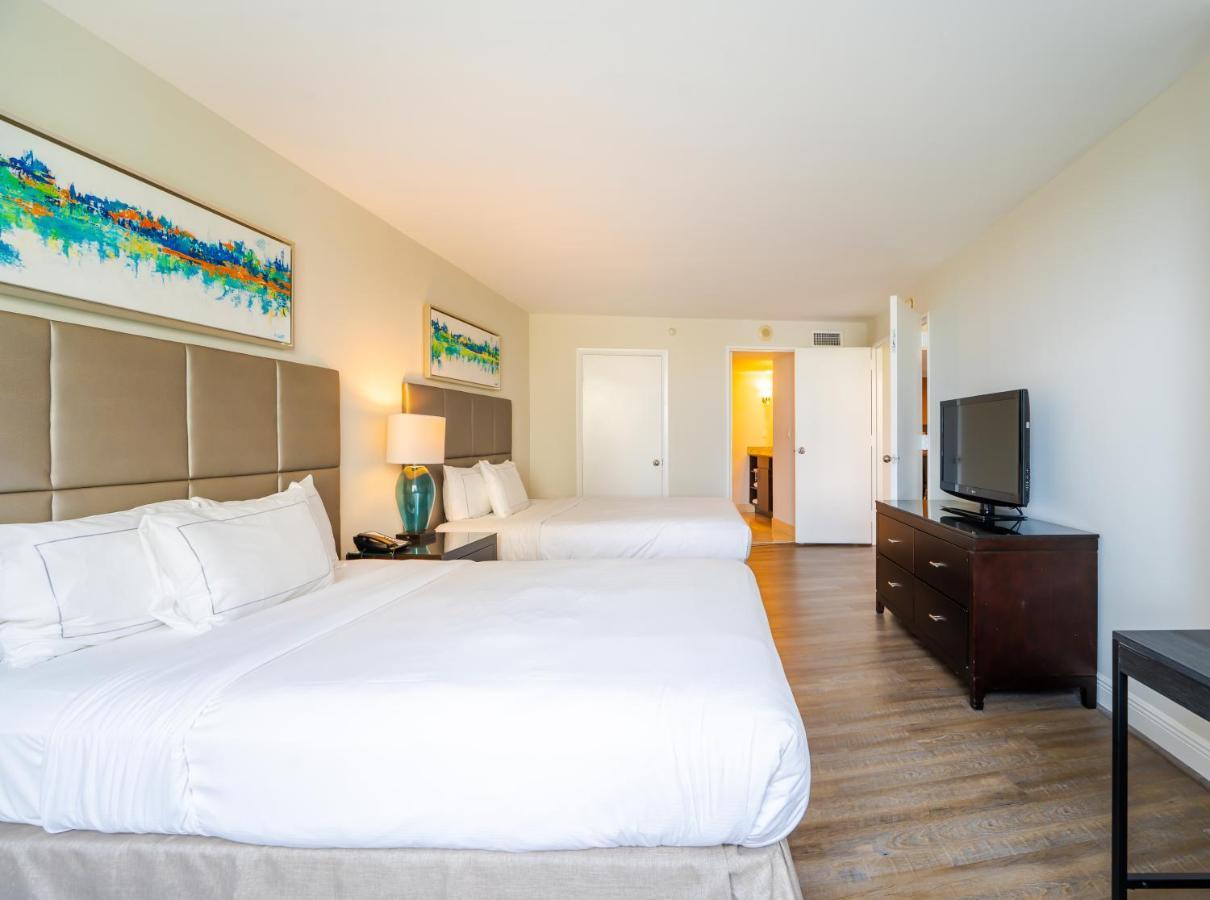 Waterview Condo- Spacious 2 Bedroom - - Steps To Aparthotel