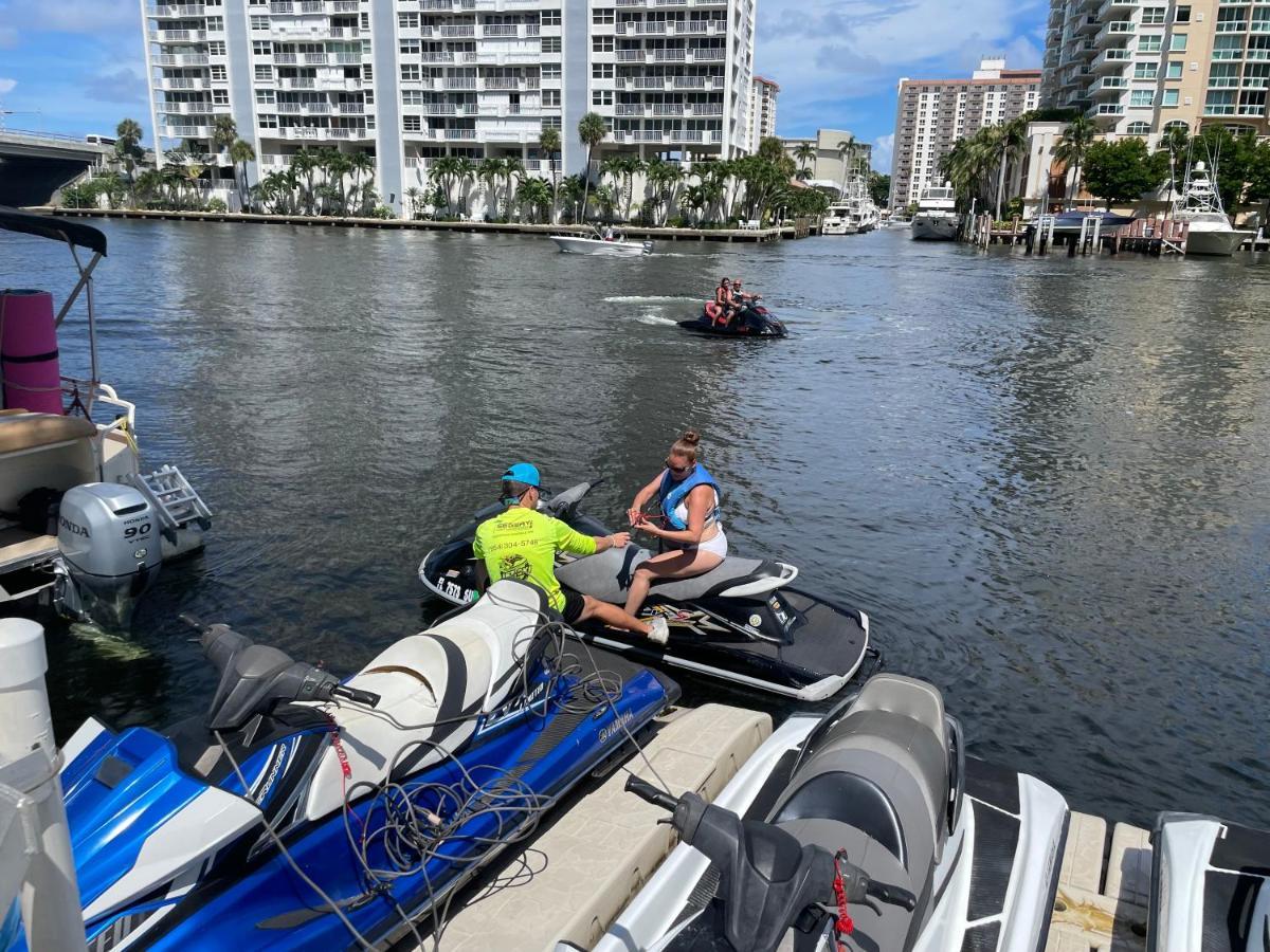 Waterview Condo- Spacious 2 Bedroom - - Steps To Fort Lauderdale