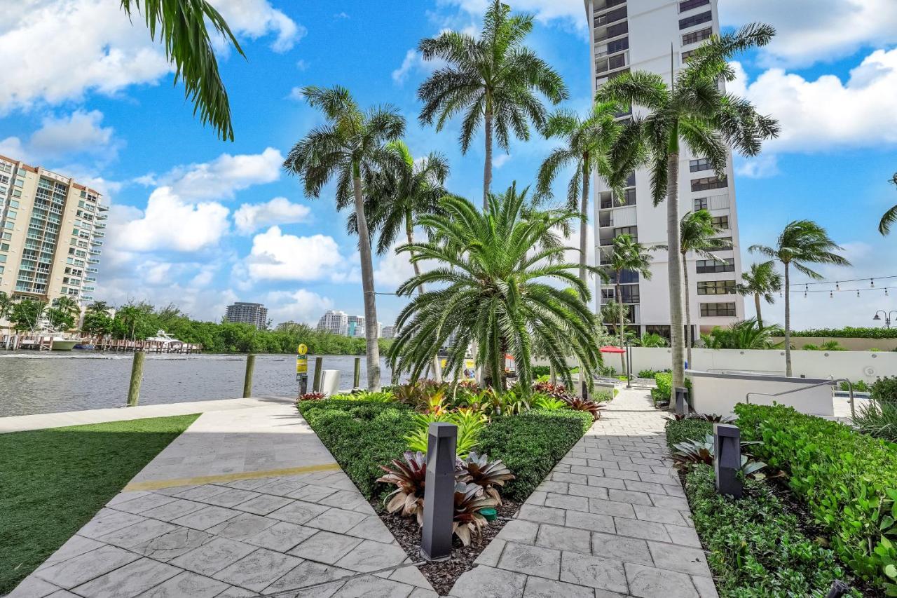 Waterview Condo- Spacious 2 Bedroom - - Steps To *