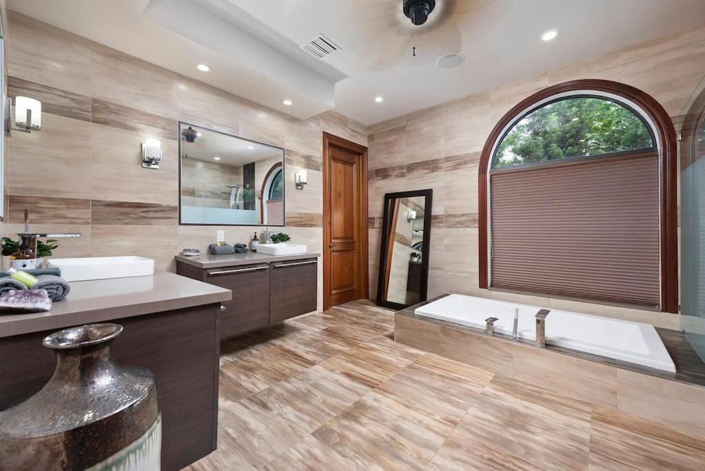 Holiday home In Lauderdale With Gym Pool Jacuzzi Sleeps 12 Guest Fort Lauderdale