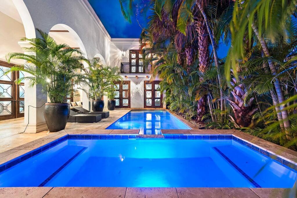 Holiday home In Lauderdale With Gym Pool Jacuzzi Sleeps 12 Guest Fort Lauderdale